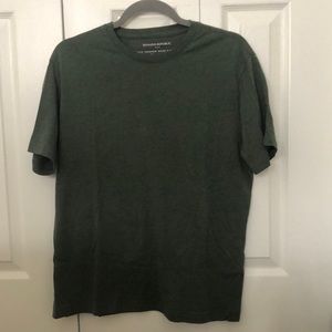 Banana Republic Medium Green T shirt